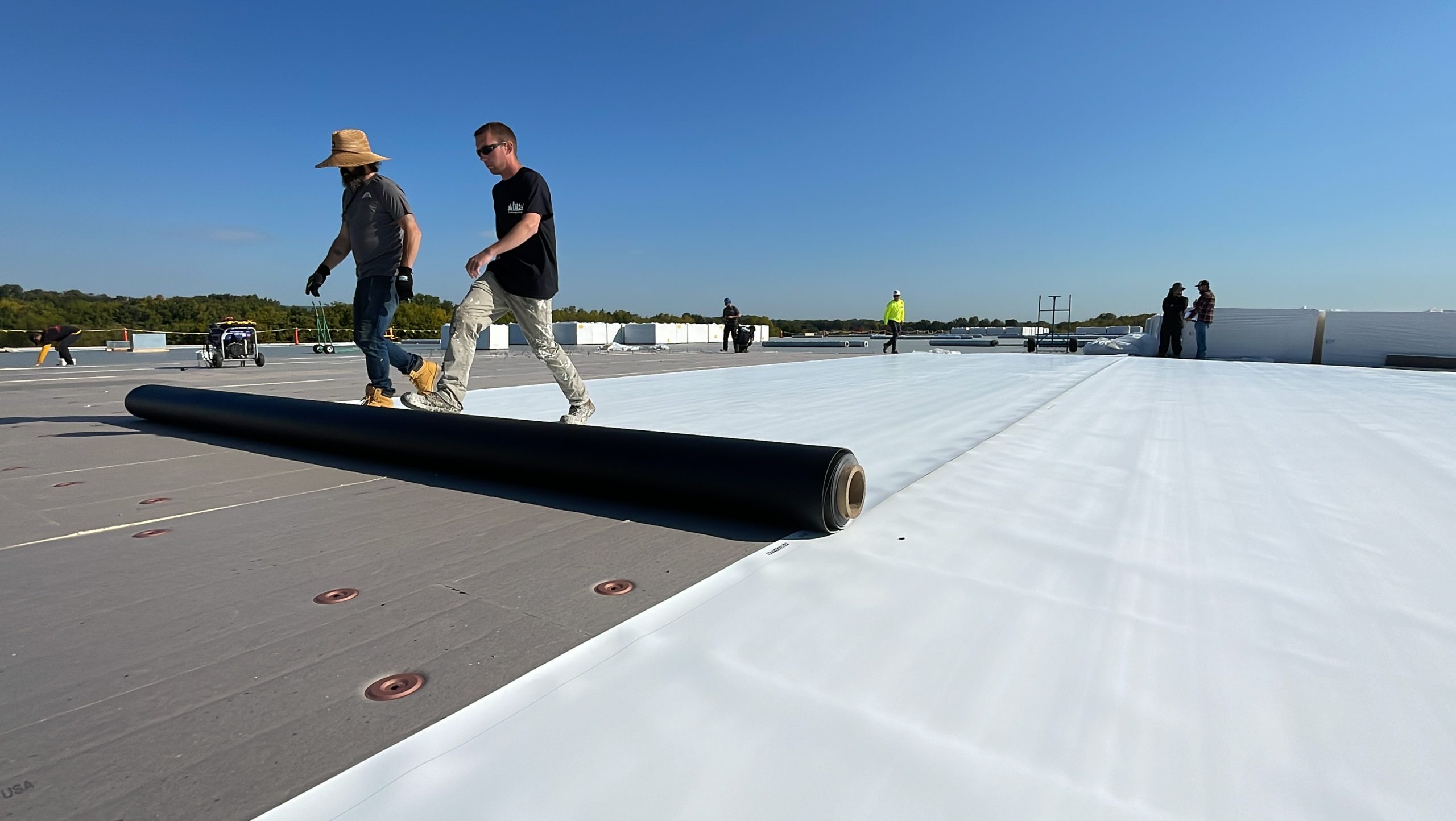 Manufacturer-Aware Commercial Roofing